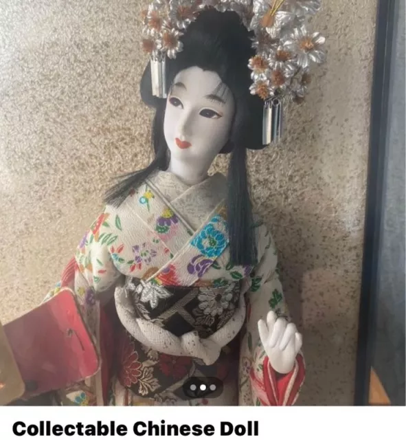 Beautiful Japanese Collectable Geisha Doll In Glass Display Case Large Sz