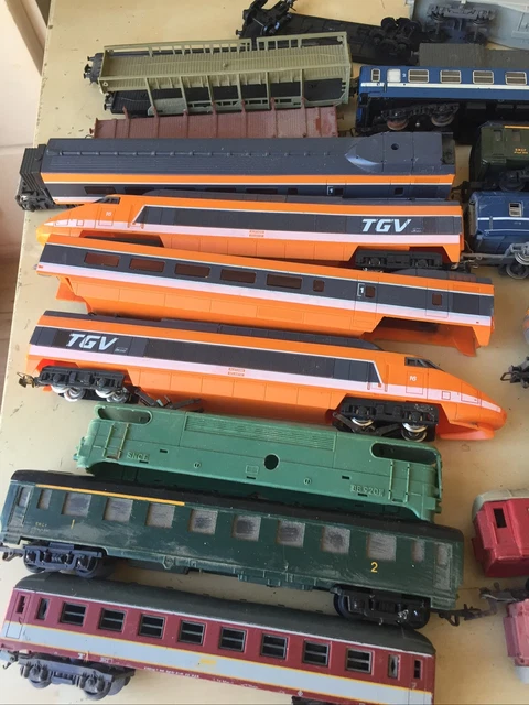 *Lot de 17 Wagons marchandises et voyageurs TGV Lima/Jouef HO pour Pièces ou Rev