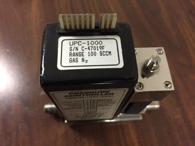 Unit Instruments UFC-1000, Range 100 SCCM, Gas N2 Mass Flow Controller