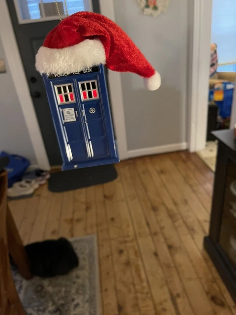 Dr Who festive lighted tardis Ornament