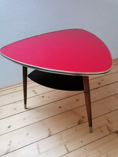 50er-Jahre 50s Fifties Tisch Beistelltisch Dreibein Tripod Nierentisch Rot