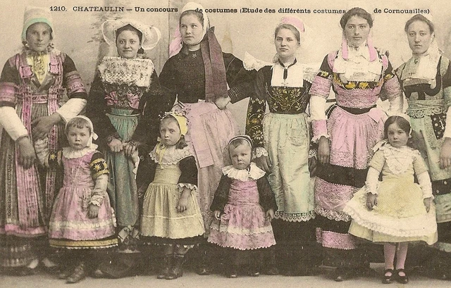 Chateaulin Postcard A Cornoilles Costume Contest
