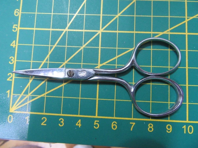 ANCIEN CISEAU DE COUTURE dentellière CIGOGNE broderie 10CM