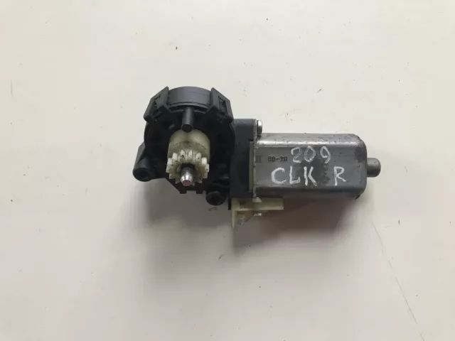 Gurtstraffer Motor vorne rechts 0390201968 Mercedes CLK Klasse W209