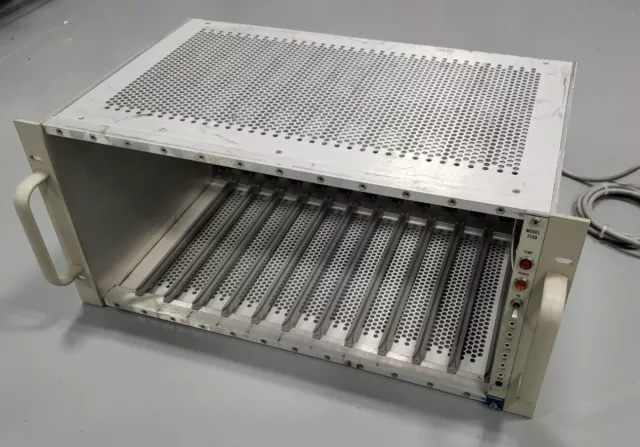 Canberra 2100 NIM BIN NIMBIN Chassis Rack with Power Supply 24V 12V