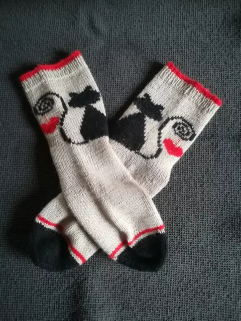 handgestrickte Socken aus Sockengarn in Gr.38/39  mit witzigem Katzenmotiv
