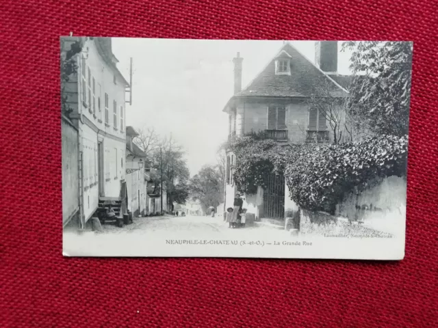 Neauphle Le Château - La Grande Rue - 78