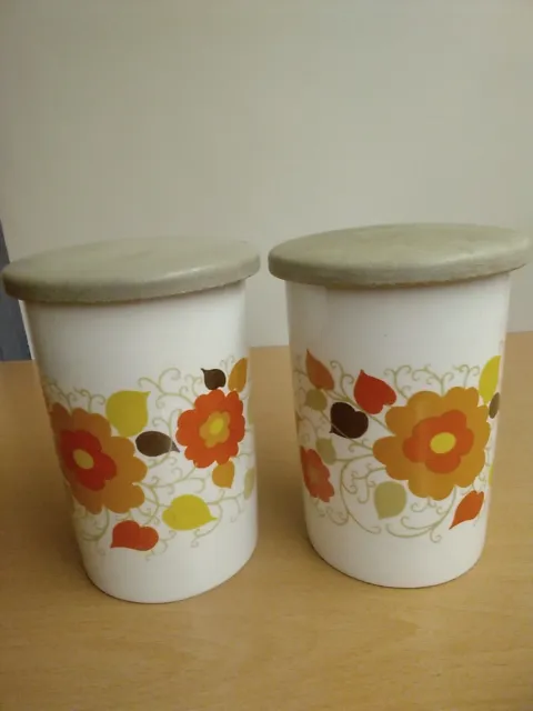 2 Vintage Crown Devon Carnaby Daisy Storage Canisters 60's Mary Quant  ❤️CHARITY