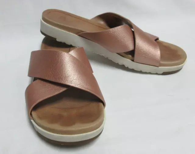 Ugg kari metallic online rose gold