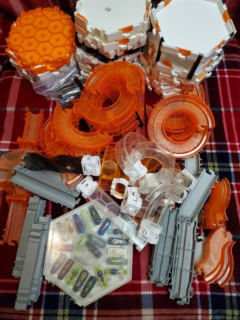 HUGE HEXBUG Nano Lot Tracks Cells Hexbugs Bugs Cases Raceway Habitat Hive V2 HUGE HEXBUG Nano Lot Tracks Cells Hexbugs Bugs Cases Raceway Habitat Hive V2