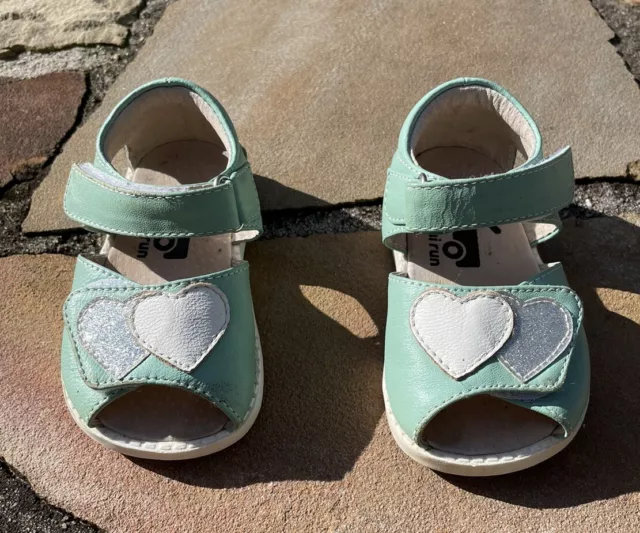 See Kai Run Sz 5 Toddler Girls Mint Green Leather Glitter Heart Sandals