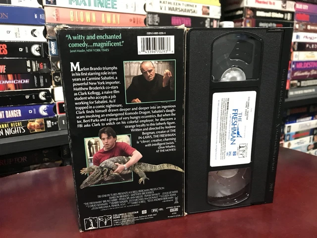 THE FRESHMAN VHS Marlon Brando Matthew Broderick Bruno Kirby Penelope ...