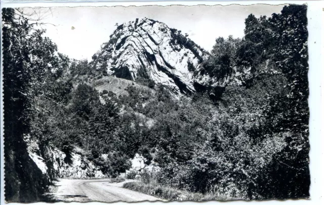 CP 39 JURA - Route de Saint-Claude à la Faucille - Le Chapeau de Gendarme