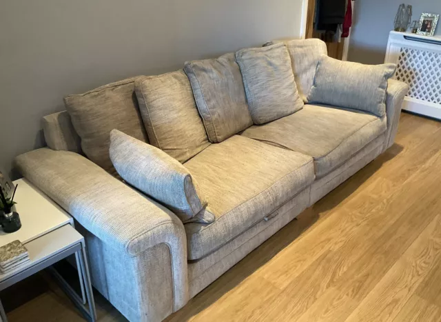 Alonso sofa deals dfs