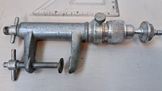 Trépied Télescopique Etoile Ancien – Rotule Boule, 6 Sections, Laiton