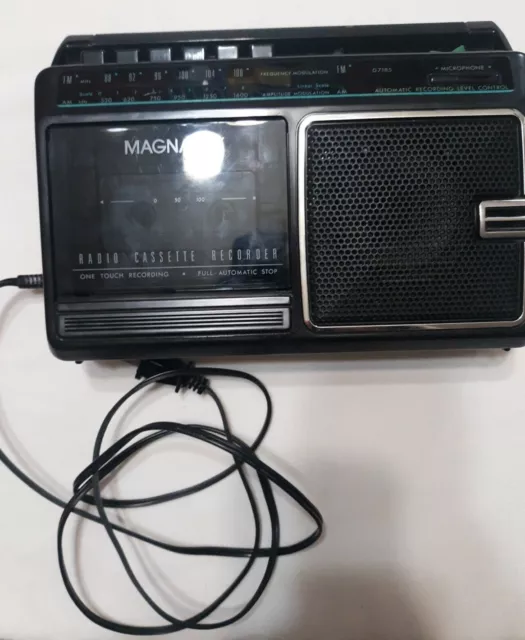 Portable Stereos & Boomboxes, Portable Audio & Headphones 