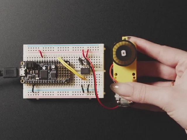 Adafruit L9110H H-Bridge Motore Driver per Dc Motoren-8 Dip, Fino 800mA / Canali