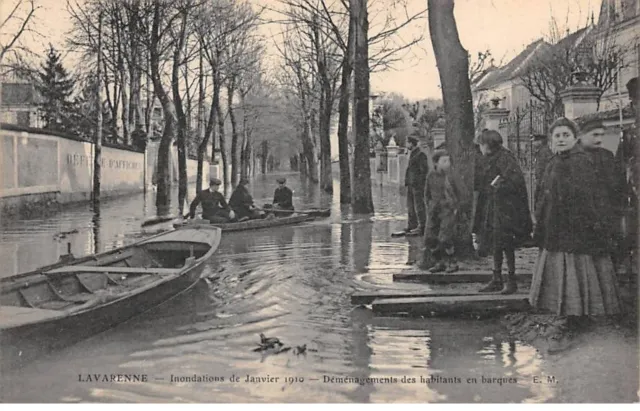 94 - LA VARENNE - SAN52234 - Inondations de Janvier 1910 - Déménagements des