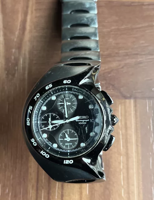 Vintage Seiko Asymmetrical 7T62-0AM0 Running Some Scratches Fantastic Watch
