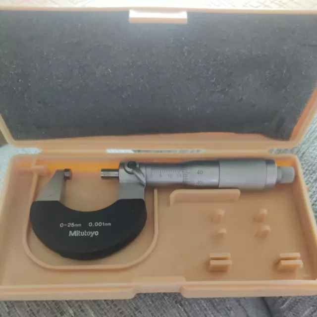 Mitutoyo 112-189 Micrometer for 3 Flutes Cutting Head 1-15mm, 0.01mm