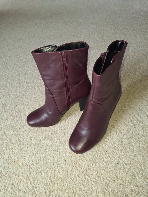 SIGNORIA SHORT BOOTS 4.5CM IN BURGUNDY RED CALFSKIN main image 1