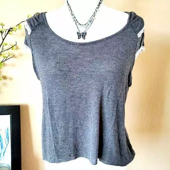 Brandy Melville casual gray top women's one size cap sleeve lace trim