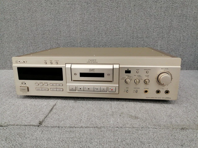 SONY DTC-ZA5ES Tape Deck Maintenance Part窶韮elts & Battery Replacement