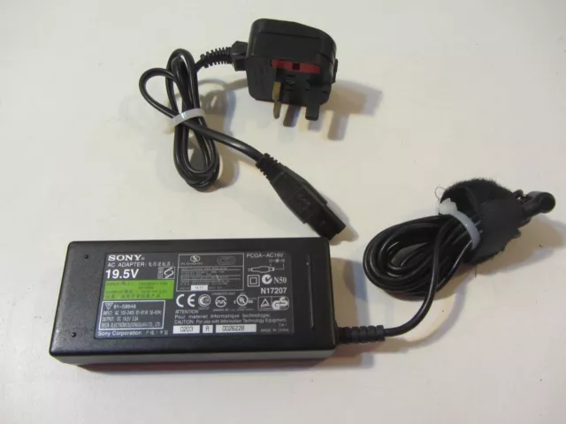 Caricabatterie Portatile Originale Sony 19,5V - 3A, 58,5W (Pcga-Ac19V1) Con Cavo Di Alimentazione