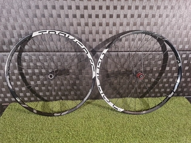 SET OF DT SWISS 2.0 ETRTO 622 x 14 Road Bike wheels, Front and