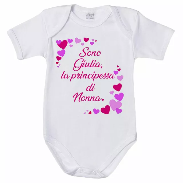 Body neonata personalizzato con nome e tanti cuori sono la principessa di nonna