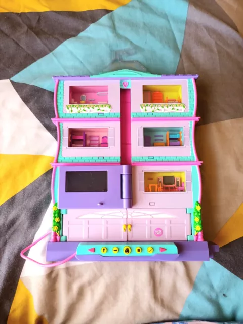 ROOMIES HOUSE APARTMENT Pixel Chix Electronic Game 2006 Mattel