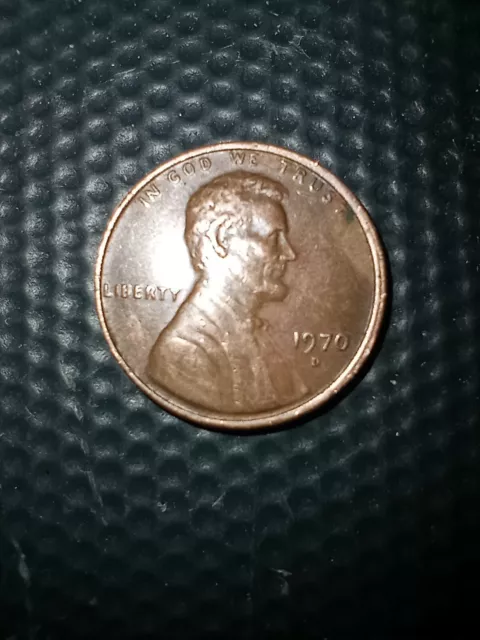 1970-D  Lincoln Memorial  One Cent error coin no FG Floating roof