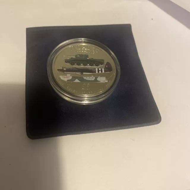 £5 D-DAY 75th Anniversary 1944 - 2019  Five Pound Coloured Coin BU Capsuled