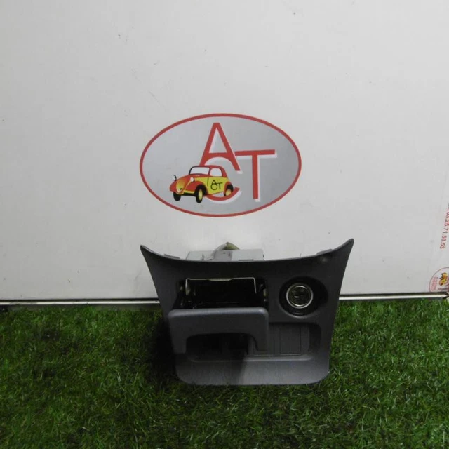 7410928010B3 Coppa Cenere Anteriore Toyota Rav4 (A2) 2002