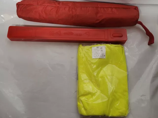 Warning Triangle, Hi Vis Complete With Carry / Storage Bag