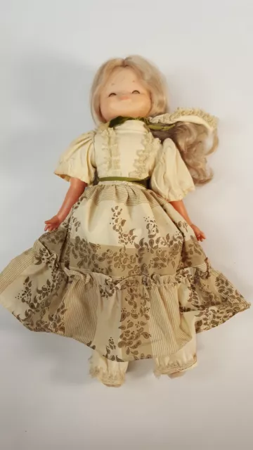 Famosa Spanish Girl Doll Winking Freckles 80s Dress Vintage