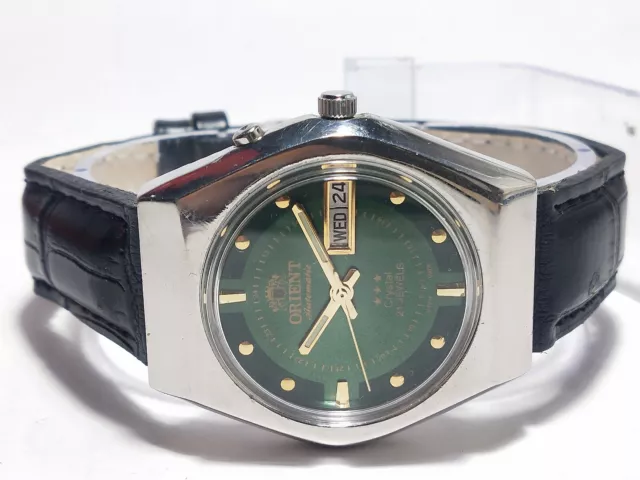 Vintage Orient  Automatic Movement Day Date Analog Dial Wrist Watch F28