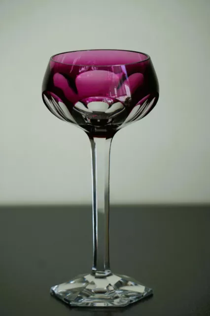 VAL ST. LAMBERT, Wein Römer, weinroter Überfang, geschliffen, H. 18 cm