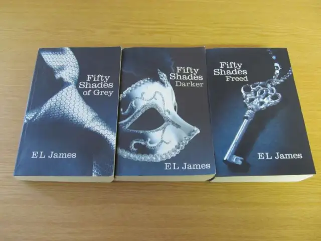 50 Shades of Grey, Darker & Freed Trilogy 3 Book Set - E L James