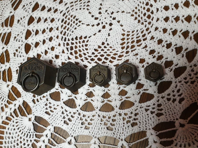 LOT DE 5 ANCIENS POIDS EN FONTE DE 1 KG à 50 grammes BALANCE ROBERVAL