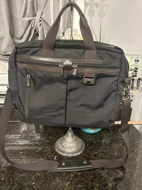 TUMI  Mens Densmore Zip Top Briefcase Business Medium Bag Excellent