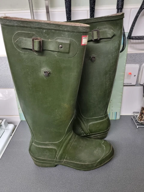 Uniroyal sales rubber boots