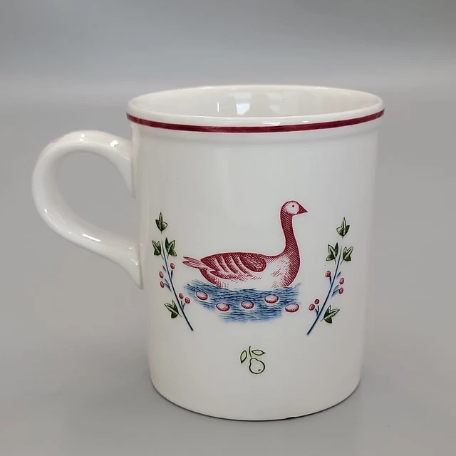 Johnson Brothers TWELVE DAYS OF CHRISTMAS Mug Six Geese Laying 10 oz England