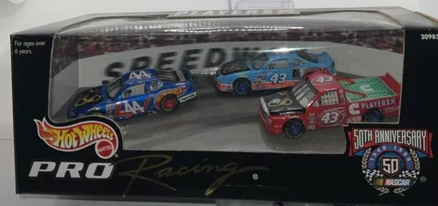 Hot Wheels Pro Racing Players 3 Car Nascar Pontiac Dodge Petty, Andretti