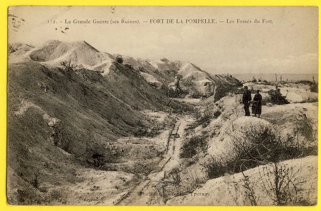 cpa REIMS (Marne) Ruins of the GREAT WAR The DITCHES of the FORT of the GRAPE