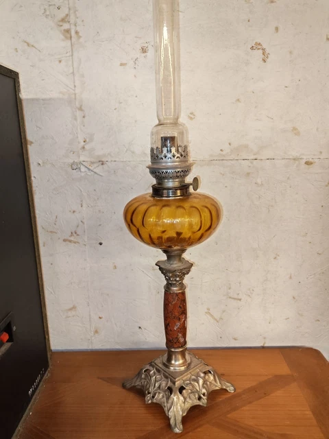 Lampe à pétrole 50x11 pied en etain - Décoration Lampe à pétrole 50x11 pied en etain - Décoration
