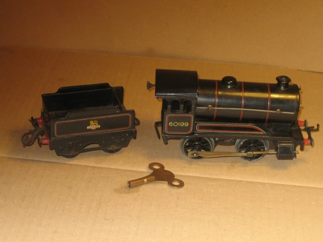 Train hornby locomotive a vapeur, ova sncf 020 + tender charbon - Collection