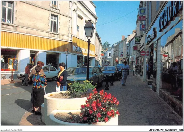 AFXP11-79-0927 - BRESSUIRE - rue de la Huchette