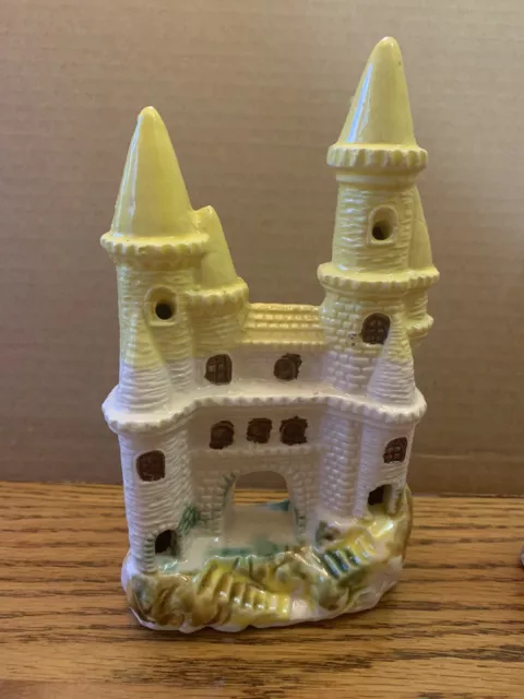 Vintage Aquarium Sleeping Beauty Aerated Castle