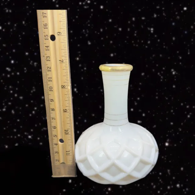 Antique Fenton Opalescent Milk Glass Vase Diamond Lattice Pattern Bottle 5”T 3